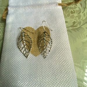 Sterling silver leaf earrings 🍂
